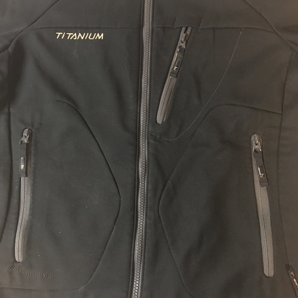 Columbia Titanium Interchange Soft Shell Black Jacket - Picture 3 of 9